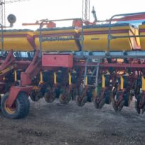 Sembradora marca SUPER WALTER W630 de 18 a 52,5 cm